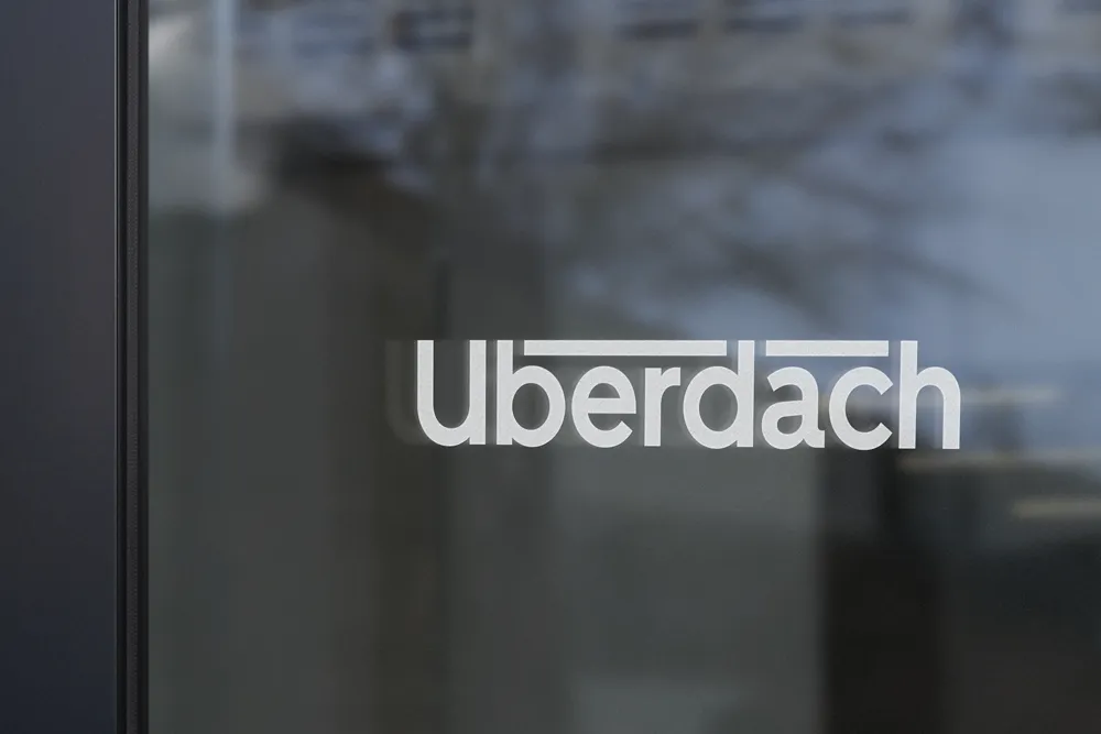 Uberdach Über Uns